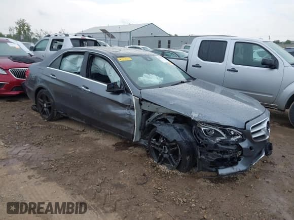 ✅ 2016 Mercedes-Benz E 400 • VIN: WDDHF6HBXGB251591 • Lot: 43274726. Listed on IAAI with 105,459 mi. Free auction sales archive from the USA and detailed vehicle history report at DreamBid. Image 1.