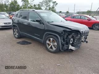 ✅ 2019 Jeep Cherokee Limited • VIN: 1C4PJLDN2KD119991 • Lot: 43420548. Wystawiony na IAAI z przebiegiem 59 994 mil. Bezpłatny archiwum sprzedaży aukcyjnych z USA i szczegółowy raport historii pojazdu na DreamBid. Zdjęcie 1.