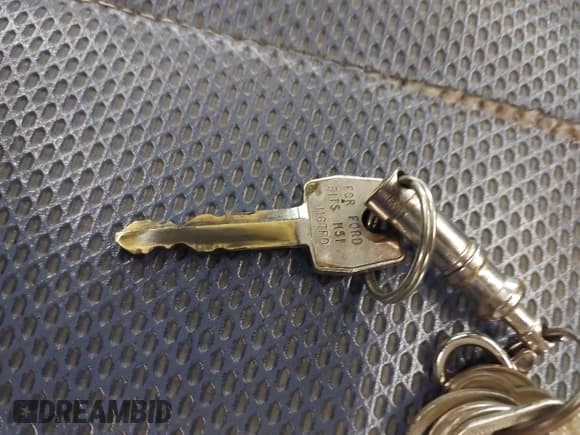 ✅ 1989 Ford F-250 • VIN: 1FTHF25H2KKA77018 • Lot: 42559510. Listed on IAAI with 136,201 mi. Free auction sales archive from the USA and detailed vehicle history report at DreamBid. Image 11.