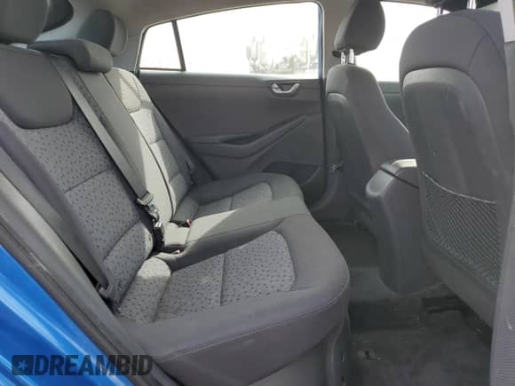 ✅ 2018 Hyundai Ioniq Blue • VIN: KMHC65LC6JU097757 • Лот: 82177064. Размещён на Copart с пробегом 140 361 миль миль. Получите бесплатный доступ к архиву аукционных продаж из США и посмотрите подробный отчёт об истории автомобиля на DreamBid. Изображение 10.