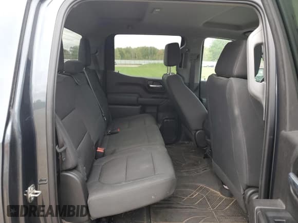 ✅ 2019 Chevrolet Silverado 1500 Custom • VIN: 3GCPYBEH2KG312577 • Lot: 74548714. Wystawiony na Copart z przebiegiem 135 499 mil. Bezpłatny archiwum sprzedaży aukcyjnych z USA i szczegółowy raport historii pojazdu na DreamBid. Zdjęcie 10.