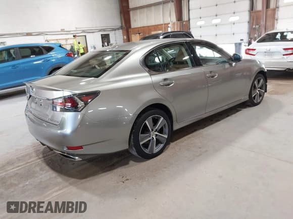 ✅ 2018 Lexus GS 350 • VIN: JTHCZ1BL5JA007620 • Лот: 42983079. Опубликован ранее на IAAI с пробегом 100 474 миль. Бесплатный доступ к архиву аукционных продаж из США и подробный отчёт об истории автомобиля на DreamBid. Изображение 4.