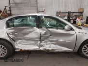 ✅ 2006 Buick Lucerne CX • VIN: 1G4HP57216U172618 • Lot: 43537360. Wystawiony na IAAI z przebiegiem 122 624 mil. Bezpłatny archiwum sprzedaży aukcyjnych z USA i szczegółowy raport historii pojazdu na DreamBid. Zdjęcie 14.