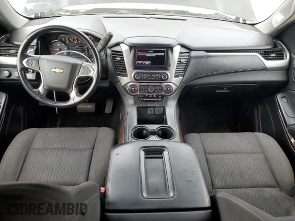 ✅ 2016 Chevrolet Suburban LS • VIN: 1GNSKGKC1GR244983 • Lot: 76187804. Wystawiony na Copart z przebiegiem 195 064 mil. Bezpłatny archiwum sprzedaży aukcyjnych z USA i szczegółowy raport historii pojazdu na DreamBid. Zdjęcie 8.