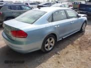 ✅ 2013 Volkswagen Passat SE • VIN: 1VWBP7A38DC117333 • Lot: 43189418. Wystawiony na IAAI z przebiegiem 199 732 mil. Bezpłatny archiwum sprzedaży aukcyjnych z USA i szczegółowy raport historii pojazdu na DreamBid. Zdjęcie 4.