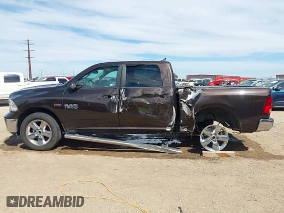 ✅ 2016 Ram 1500 Big Horn • VIN: 1C6RR7LT5GS407667 • Lot: 43328598. Listed on IAAI with 135,221 mi. Free auction sales archive from the USA and detailed vehicle history report at DreamBid. Image 15.