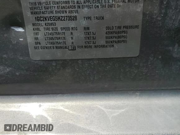 ✅ 2017 Chevrolet Silverado 2500HD LT • VIN: 1GC2KVEG5HZ273528 • Lot: 63205985. Listed on Copart with 39,220 mi. Free auction sales archive from the USA and detailed vehicle history report at DreamBid. Image 12.