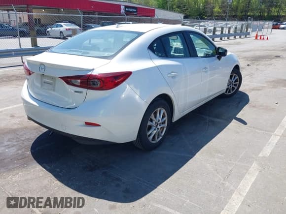 ✅ 2016 Mazda 3 i Grand Touring • VIN: JM1BM1X79G1319469 • Лот: 41929229. Опубликован ранее на IAAI с пробегом 121 883 миль. Бесплатный доступ к архиву аукционных продаж из США и подробный отчёт об истории автомобиля на DreamBid. Изображение 4.