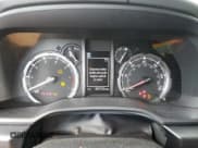 ✅ 2021 Toyota 4Runner Venture • VIN: JTEHU5JR7M5956906 • Лот: 81102835. Опубликован ранее на Copart с пробегом 56 732 миль. Бесплатный доступ к архиву аукционных продаж из США и подробный отчёт об истории автомобиля на DreamBid. Изображение 9.