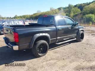 2008 Dodge 1500 SLT z VIN 1D3HA18248J171584, wystawiony jako IAAI lot #43329535 z przebiegiem 177 493 mil mil oraz . Historia ofert i sprzedaży dostępna na DreamBid. Obrazek 4.