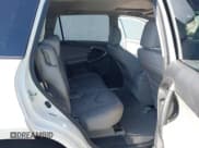 ✅ 2009 Toyota RAV4 • VIN: 2T3ZF31V59W015202 • Lot: 42398147. Wystawiony na IAAI z przebiegiem 120 985 mil. Bezpłatny archiwum sprzedaży aukcyjnych z USA i szczegółowy raport historii pojazdu na DreamBid. Zdjęcie 8.