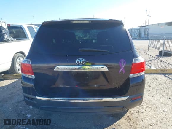 ✅ 2013 Toyota Highlander • VIN: 5TDZA3EH3DS046624 • Lot: 43583740. Listed on IAAI with 254,474 mi. Free auction sales archive from the USA and detailed vehicle history report at DreamBid. Image 16.