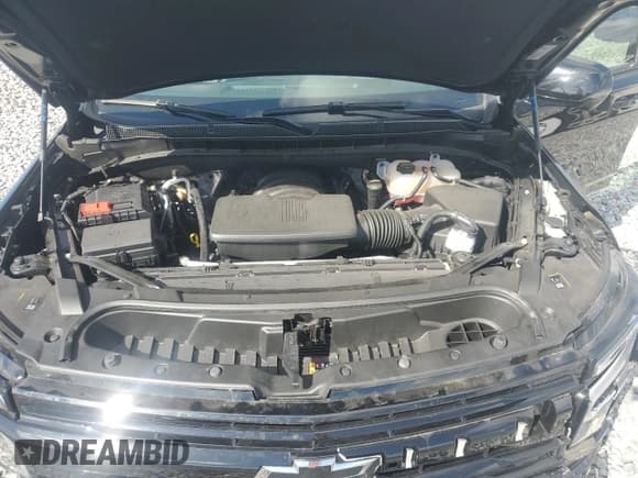 ✅ 2025 Chevrolet Tahoe RST • VIN: 1GNS6RRL6SR145851 • Лот: 82647005. Опубликован ранее на Copart с пробегом 10 784 миль. Бесплатный доступ к архиву аукционных продаж из США и подробный отчёт об истории автомобиля на DreamBid. Изображение 12.