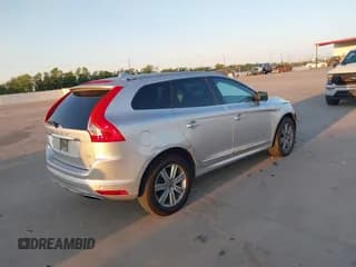 ✅ 2017 Volvo XC60 Inscription • VIN: YV440MDU5H2149491 • Lot: 43268279. Wystawiony na IAAI z przebiegiem 209 152 mil. Bezpłatny archiwum sprzedaży aukcyjnych z USA i szczegółowy raport historii pojazdu na DreamBid. Zdjęcie 4.
