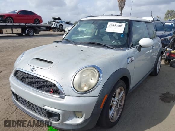 ✅ 2013 MINI Hardtop S • VIN: WMWSV3C58DT389216 • Лот: 43450609. Опубликован ранее на IAAI с пробегом 87 156 миль. Бесплатный доступ к архиву аукционных продаж из США и подробный отчёт об истории автомобиля на DreamBid. Изображение 2.