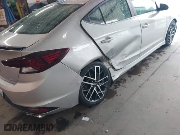✅ 2019 Hyundai Elantra Sport • VIN: KMHD04LB0KU887208 • Lot: 42259299. Listed on IAAI with 104,142 mi. Free auction sales archive from the USA and detailed vehicle history report at DreamBid. Image 6.