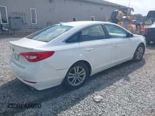 2016 Hyundai Sonata SE с VIN 5NPE24AF5GH323371, выставлен на аукционе IAAI как лот 43313116 с пробегом 110 493 миль миль и . История ставок и продаж доступна на DreamBid. Изображение 4.