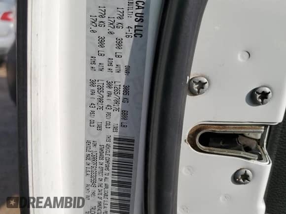 2016 Ram 1500 Express with VIN 1C6RR7FG1GS325949, listed as a Copart auction lot 68525725 with 113,990 mi miles and Clean title. Bid and sale history available at DreamBid. Image 12.