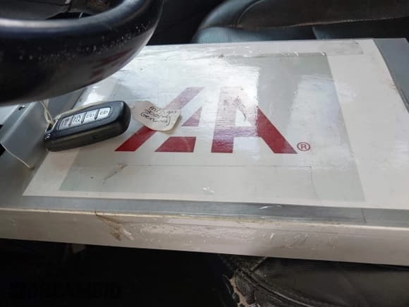 ✅ 2013 Hyundai Genesis 3.8L • VIN: KMHGC4DD9DU222363 • Lot: 43173539. Listed on IAAI with 155,739 mi. Free auction sales archive from the USA and detailed vehicle history report at DreamBid. Image 11.