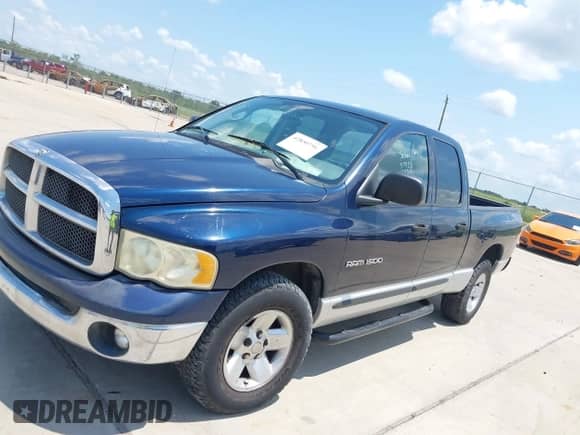 2003 Dodge 1500 ST z VIN 1D7HA18N63S175714, wystawiony jako IAAI lot #42850796 z przebiegiem 223 440 mil mil oraz . Historia ofert i sprzedaży dostępna na DreamBid. Obrazek 2.