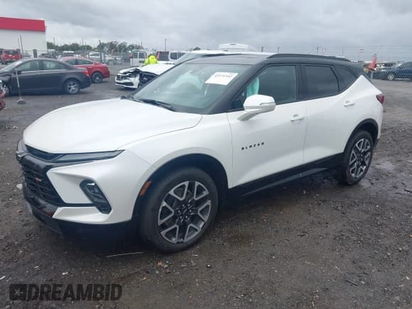 ✅ 2024 Chevrolet Blazer RS • VIN: 3GNKBERS8RS191104 • Lot: 43571142. Listed on IAAI with 20,899 mi. Free auction sales archive from the USA and detailed vehicle history report at DreamBid. Image 20.