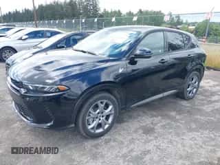 2024 Dodge Hornet R/T z VIN ZACPDFCW9R3A32594, wystawiony jako IAAI lot #42312913 z przebiegiem 22 544 mil mil oraz . Historia ofert i sprzedaży dostępna na DreamBid. Obrazek 2.