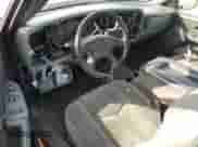 ✅ 2005 Chevrolet Silverado 1500 Z71 • VIN: 2GCEK19B451340628 • Lot: 71992534. Wystawiony na Copart z przebiegiem Nie podano mil. Skorzystaj z bezpłatnego archiwum sprzedaży aukcyjnych z USA i zobacz szczegółowy raport historii pojazdu na DreamBid. Zdjęcie 8.