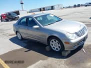 ✅ 2006 Mercedes-Benz C 280 Luxury • VIN: WDBRF92H66F783990 • Lot: 42189785. Wystawiony na IAAI z przebiegiem 167 390 mil. Bezpłatny archiwum sprzedaży aukcyjnych z USA i szczegółowy raport historii pojazdu na DreamBid. Zdjęcie 1.