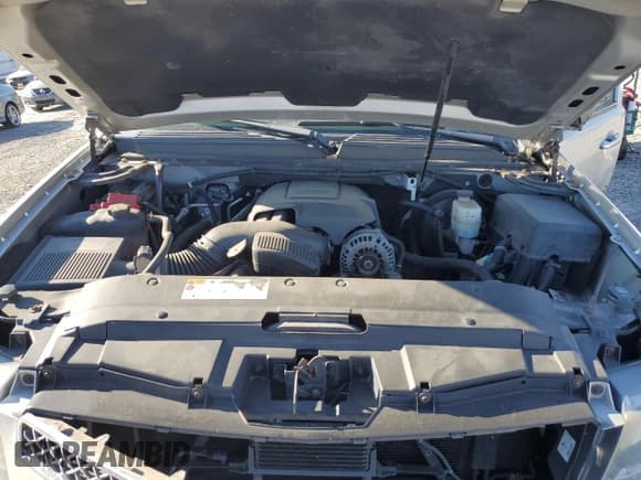 ✅ 2011 Chevrolet Suburban LT • VIN: 1GNSKJE37BR365566 • Lot: 76254654. Wystawiony na Copart z przebiegiem 138 195 mil. Bezpłatny archiwum sprzedaży aukcyjnych z USA i szczegółowy raport historii pojazdu na DreamBid. Zdjęcie 12.