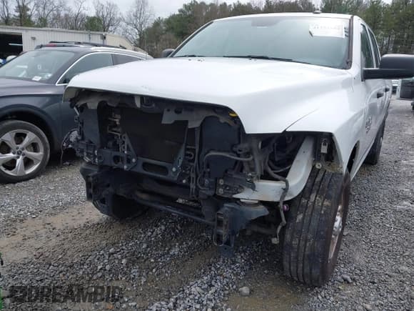 ✅ 2018 Ram 2500 Tradesman • VIN: 3C6UR4CJ5JG313018 • Lot: 41757482. Listed on IAAI with 189,507 mi. Free auction sales archive from the USA and detailed vehicle history report at DreamBid. Image 6.
