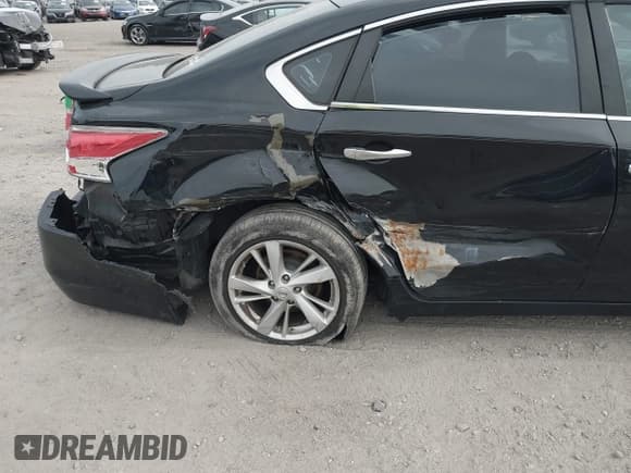 ✅ 2014 Nissan Altima SV • VIN: 1N4AL3AP8EC902254 • Lot: 43296802. Listed on IAAI with 142,997 mi. Free auction sales archive from the USA and detailed vehicle history report at DreamBid. Image 6.