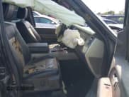 ✅ 2007 Ford Expedition Max Eddie Bauer • VIN: 1FMFK17587LA82723 • Lot: 42323116. Wystawiony na IAAI z przebiegiem 253 177 mil. Bezpłatny archiwum sprzedaży aukcyjnych z USA i szczegółowy raport historii pojazdu na DreamBid. Zdjęcie 5.