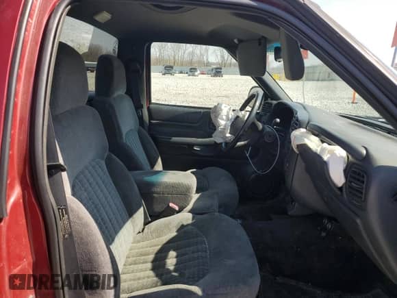 2002 Chevrolet S-10 LS with VIN 1GCCS14WX28244366, listed as a Copart auction lot 48904445 with 179,058 mi miles and Salvage title. Bid and sale history available at DreamBid. Image 11.