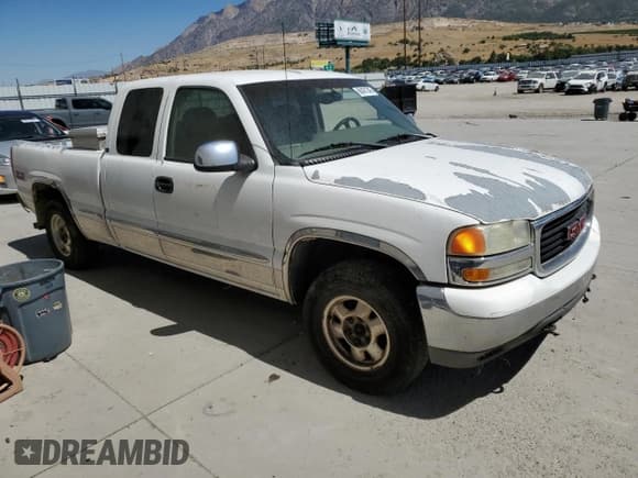 ✅ 1999 GMC Sierra 1500 SLE • VIN: 2GTEK19TXX1512916 • Лот: 68401345. Опубликован ранее на Copart с пробегом Не указан. Бесплатный доступ к архиву аукционных продаж из США и подробный отчёт об истории автомобиля на DreamBid. Изображение 4.