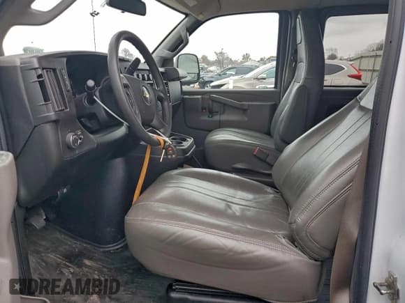 ✅ 2022 Chevrolet Express Passenger LS • VIN: 1GAZGNFP2N1189121 • Lot: 94598765. Listed on Copart with 41,854 mi. Free auction sales archive from the USA and detailed vehicle history report at DreamBid. Image 7.