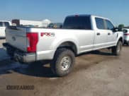 ✅ 2019 Ford F-250 Lariat • VIN: 1FT7W2B65KEF21439 • Lot: 43456768. Wystawiony na IAAI z przebiegiem 114 041 mil. Bezpłatny archiwum sprzedaży aukcyjnych z USA i szczegółowy raport historii pojazdu na DreamBid. Zdjęcie 4.