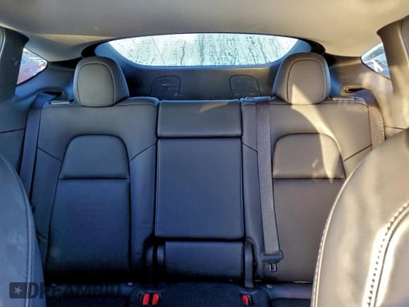 ✅ 2022 Tesla Model Y Performance • VIN: 7SAYGDEF9NF465682 • Lot: 96614035. Wystawiony na Copart z przebiegiem 52 423 mil. Bezpłatny archiwum sprzedaży aukcyjnych z USA i szczegółowy raport historii pojazdu na DreamBid. Zdjęcie 10.