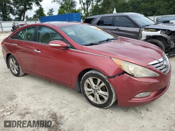 ✅ 2013 Hyundai Sonata SE • VIN: 5NPEC4AC9DH673147 • Lot: 73399854. Listed on Copart with 219,916 mi. Free auction sales archive from the USA and detailed vehicle history report at DreamBid. Image 4.