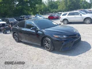 2022 Toyota Camry SE with VIN 4T1G11BK1NU053821, listed as a IAAI auction lot 42936203 with 41,547 mi miles and . Bid and sale history available at DreamBid. Image 1.