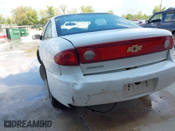 ✅ 2004 Chevrolet Cavalier • VIN: 1G1JC12F047177382 • Lot: 42913655. Listed on IAAI with 218,972 mi. Free auction sales archive from the USA and detailed vehicle history report at DreamBid. Image 6.