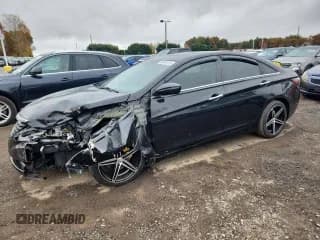 ✅ 2013 Hyundai Sonata SE • VIN: 5NPEC4AB9DH808795 • Лот: 90017235. Опубликован ранее на Copart с пробегом 172 344 миль. Бесплатный доступ к архиву аукционных продаж из США и подробный отчёт об истории автомобиля на DreamBid. Изображение 1.