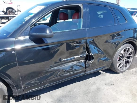 ✅ 2024 Audi SQ5 Premium Plus • VIN: WA1B4AFY0R2009356 • Лот: 42499424. Опубликован ранее на IAAI с пробегом 21 846 миль. Бесплатный доступ к архиву аукционных продаж из США и подробный отчёт об истории автомобиля на DreamBid. Изображение 6.