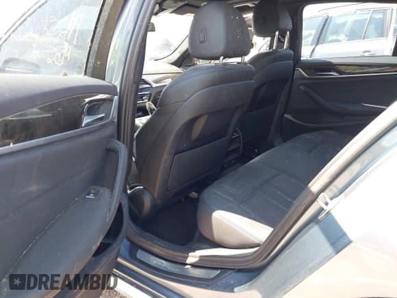 ✅ 2019 BMW 5 Series 530i xDrive • VIN: WBAJA7C51KWW12626 • Lot: 42335449. Listed on IAAI with 71,798 mi. Free auction sales archive from the USA and detailed vehicle history report at DreamBid. Image 8.