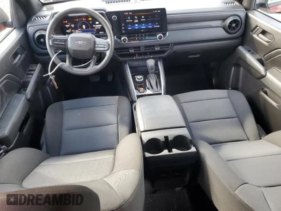 ✅ 2024 Chevrolet Colorado 4WD Trail Boss • VIN: 1GCPTEEKXR1199756 • Лот: 86307465. Опубликован ранее на Copart с пробегом 30 407 миль. Бесплатный доступ к архиву аукционных продаж из США и подробный отчёт об истории автомобиля на DreamBid. Изображение 8.