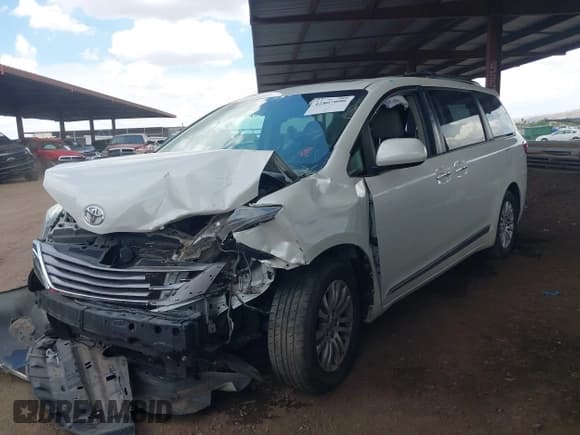 ✅ 2017 Toyota Sienna XLE Auto Access Seat • VIN: 5TDYZ3DC5HS859494 • Lot: 42807090. Listed on IAAI with Not provided. Free auction sales archive from the USA and detailed vehicle history report at DreamBid. Image 17.