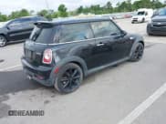 ✅ 2011 MINI Hardtop S • VIN: WMWSV3C50BTY14957 • Lot: 42746039. Listed on IAAI with 101,348 mi. Free auction sales archive from the USA and detailed vehicle history report at DreamBid. Image 4.