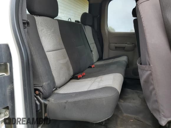 ✅ 2007 Chevrolet Silverado 2500HD 2LT • VIN: 1GCHK29667E550283 • Лот: 72699994. Опубликован ранее на Copart с пробегом Не указан. Бесплатный доступ к архиву аукционных продаж из США и подробный отчёт об истории автомобиля на DreamBid. Изображение 10.