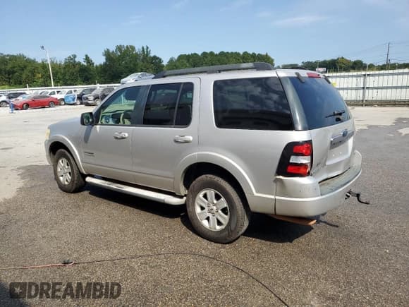 ✅ 2007 Ford Explorer XLT • VIN: 1FMEU63E87UB25198 • Lot: 71803585. Listed on Copart with 121,484 mi. Free auction sales archive from the USA and detailed vehicle history report at DreamBid. Image 2.