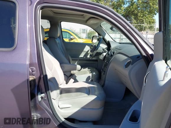 ✅ 2006 Chevrolet HHR LT • VIN: 3GNDA23P26S591721 • Lot: 43431152. Listed on IAAI with 146,315 mi. Free auction sales archive from the USA and detailed vehicle history report at DreamBid. Image 5.