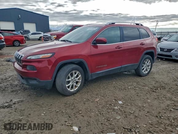 ✅ 2014 Jeep Cherokee Latitude • VIN: 1C4PJMCS0EW272410 • Lot: 92746425. Wystawiony na Copart z przebiegiem 144 519 mil. Bezpłatny archiwum sprzedaży aukcyjnych z USA i szczegółowy raport historii pojazdu na DreamBid. Zdjęcie 1.
